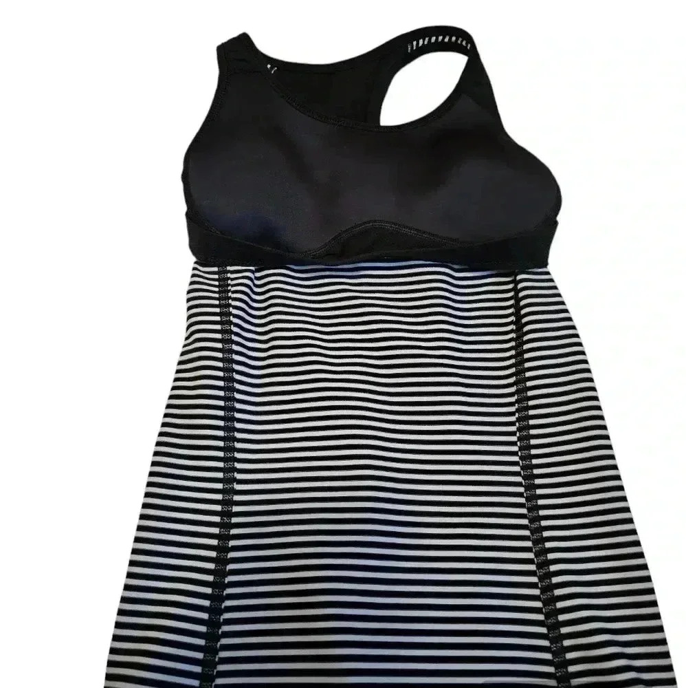 Nike Racerback Top XS - Picture 3 of 3